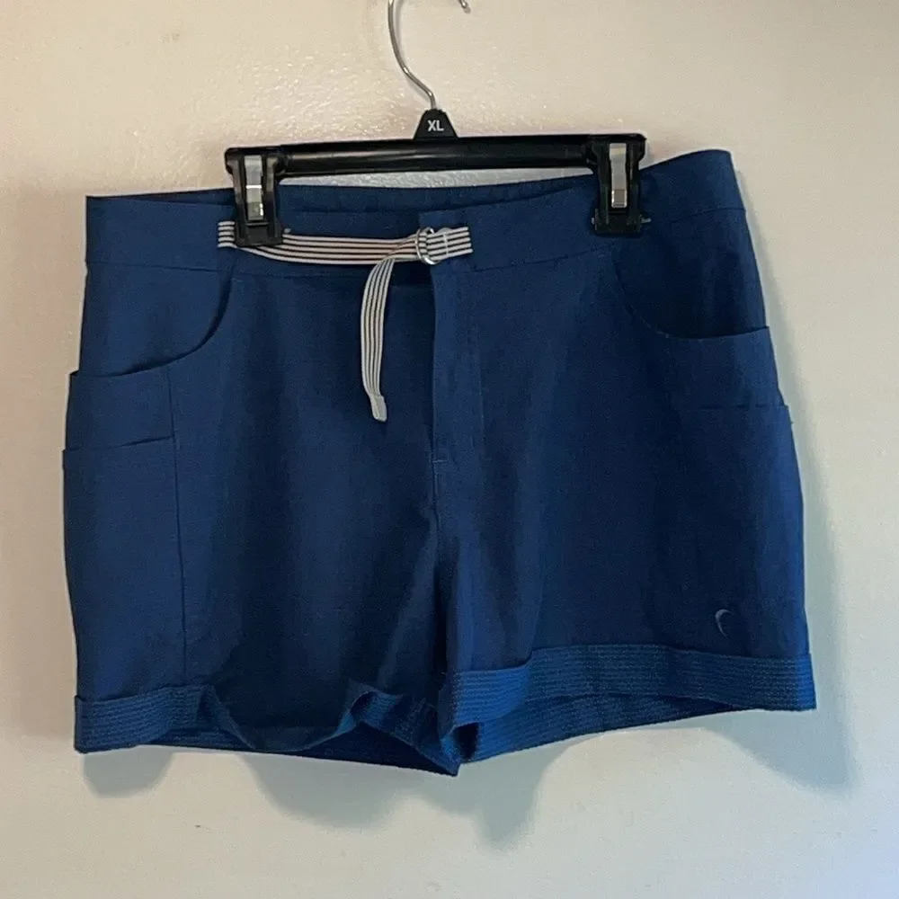 EXCELLENT CONDITION ZYIA ACTIVE BELTED NOT JUST A TRAIL HIKING SHORTS MEDIUM